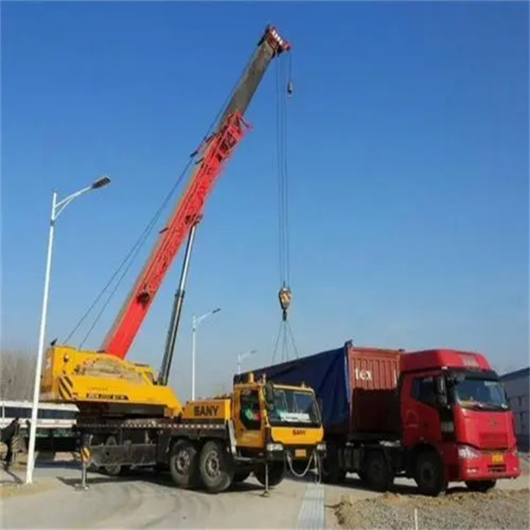 临城吊车出租吊装大件的时候的注意事项